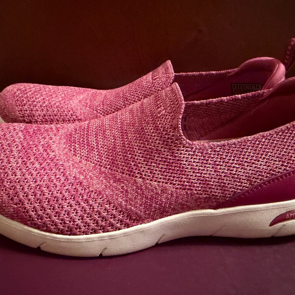 Skechers Skechers Women's ARCH FIT REFINE Slip On Sneakers